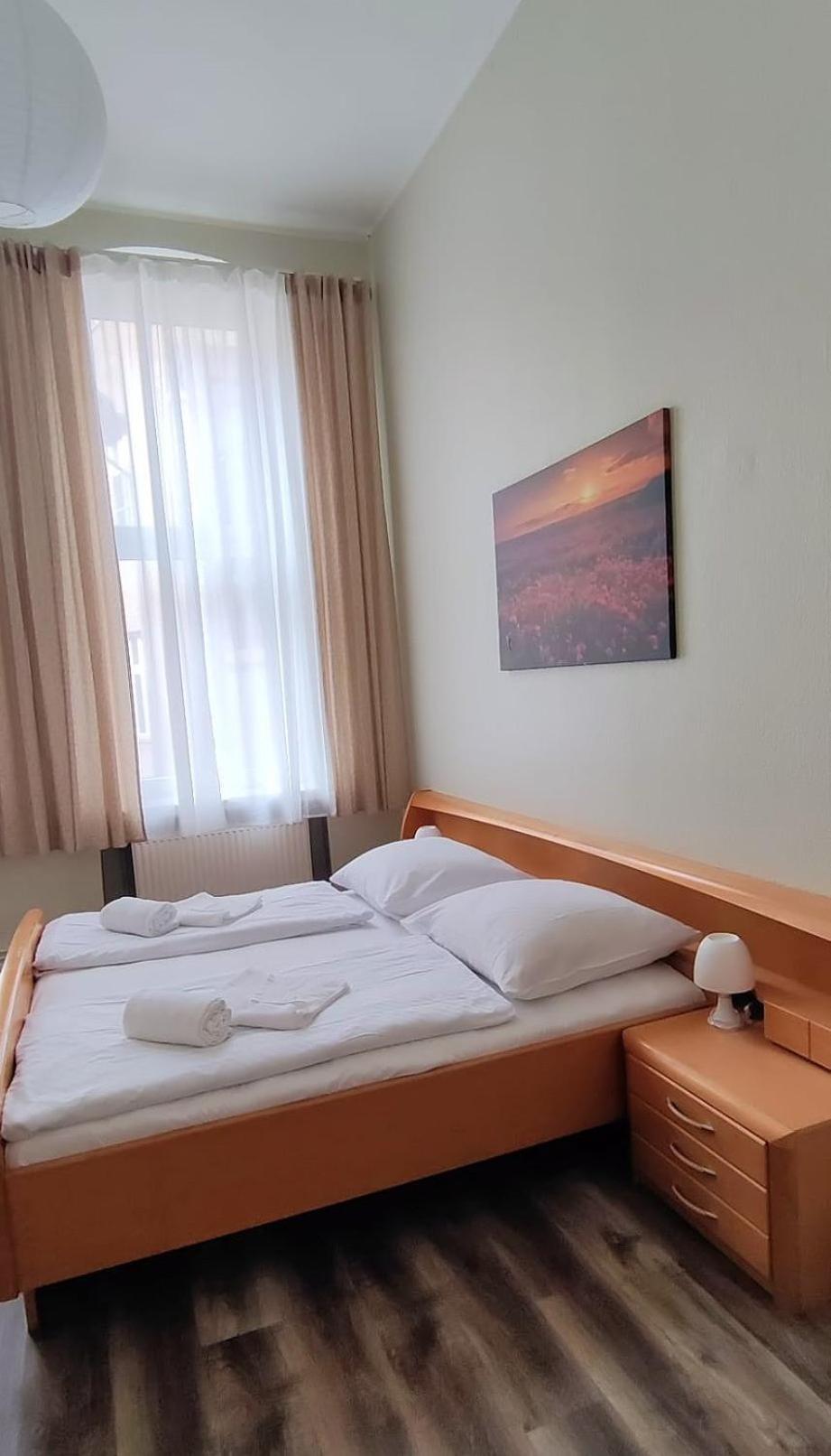 I Guest house