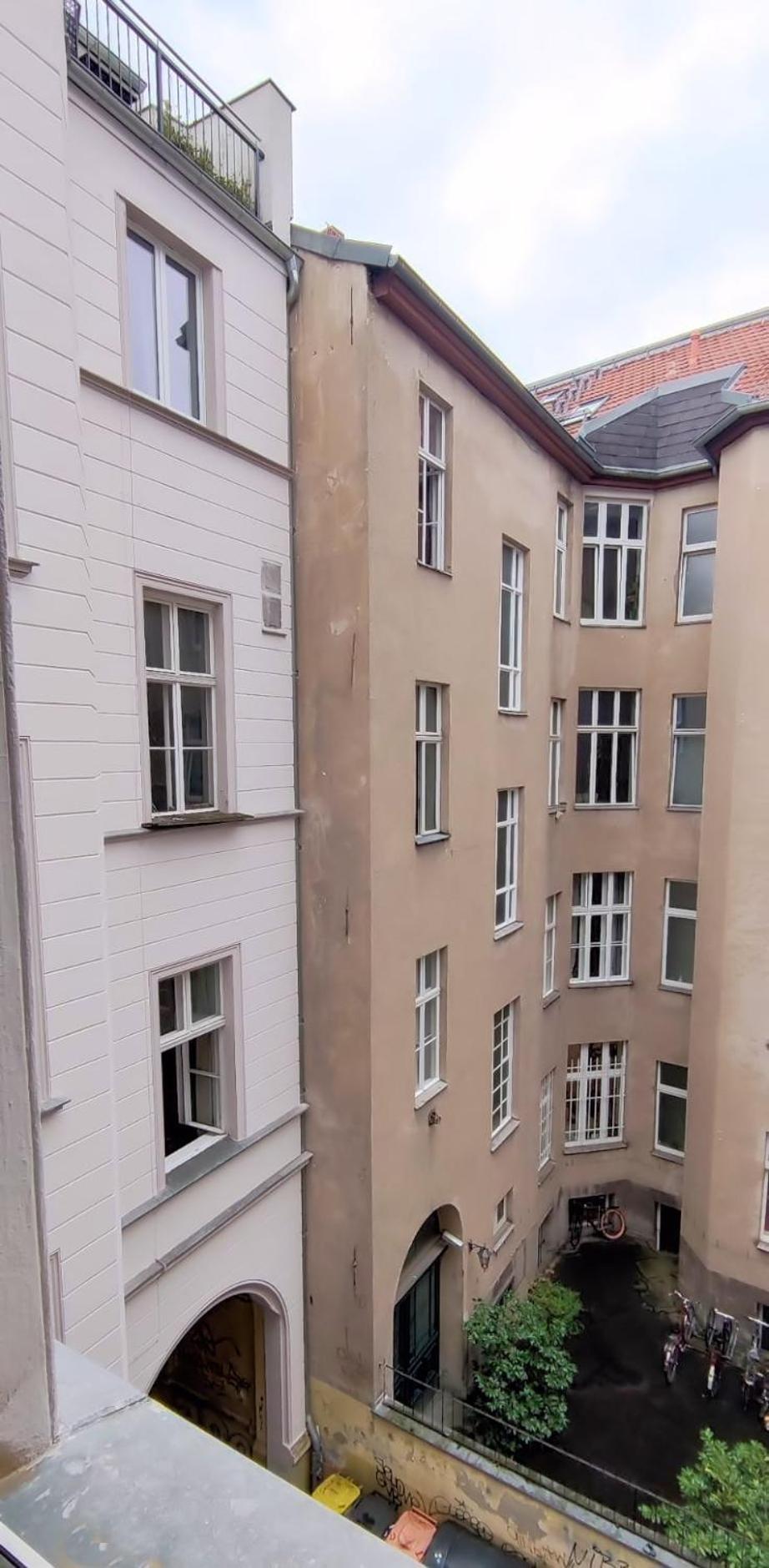 I Guest house